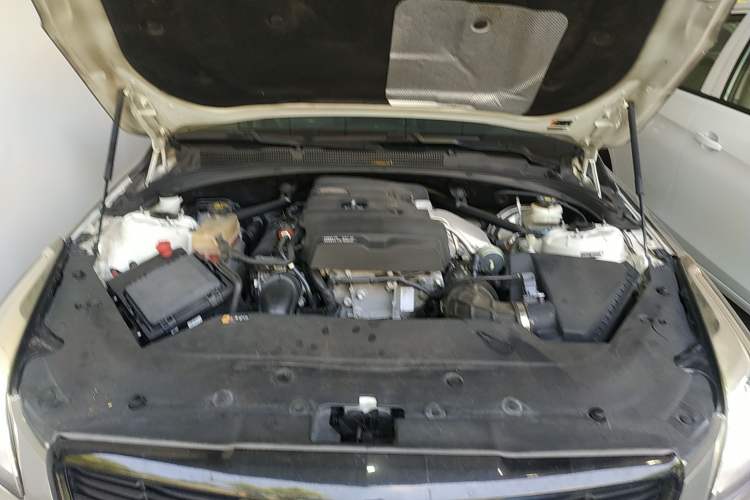 Used Cadillac ATS-L 2017 28T Tech Edition Engine Bay