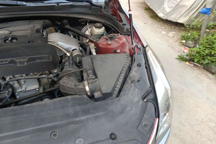 Used Cadillac ATS-L 2017 28T Tech Edition Engine Bay Left