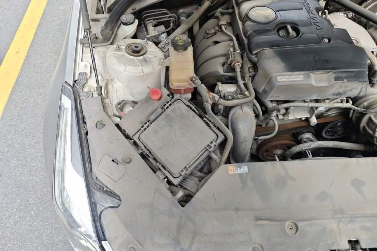 Used Cadillac ATS-L 2017 28T Fashion Edition Engine Bay Right