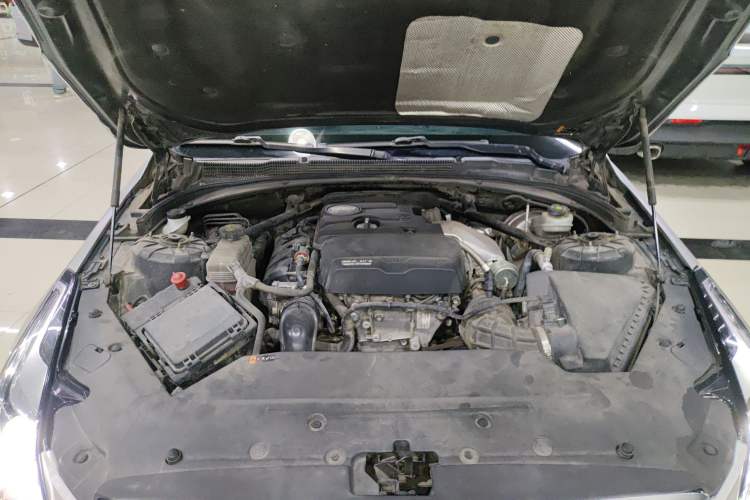 Used Cadillac ATS-L 2017 28T Tech Edition Engine Bay