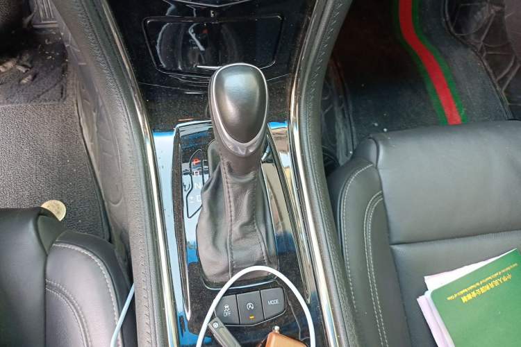 Used Cadillac ATS-L 2017 28T Fashion Edition Gear Lever