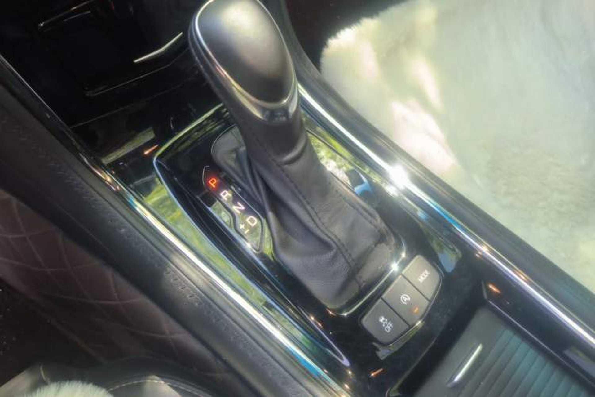 Used Cadillac ATS-L 2017 28T Tech Edition Gear Lever
