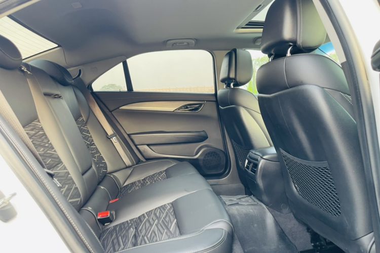 Used Cadillac ATS-L 2017 28T Tech Edition Interior 4
