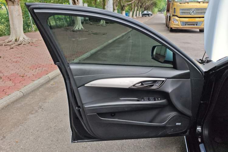 Used Cadillac ATS-L 2017 28T Fashion Edition Left Front Door Interior