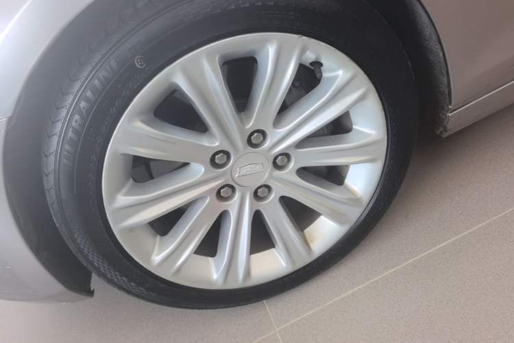 Used Cadillac ATS-L 2017 28T Tech Edition Left Front Wheel Hub