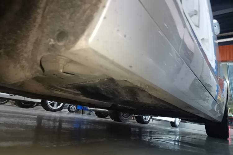 Used Cadillac ATS-L 2017 28T Tech Edition Left Side Sill