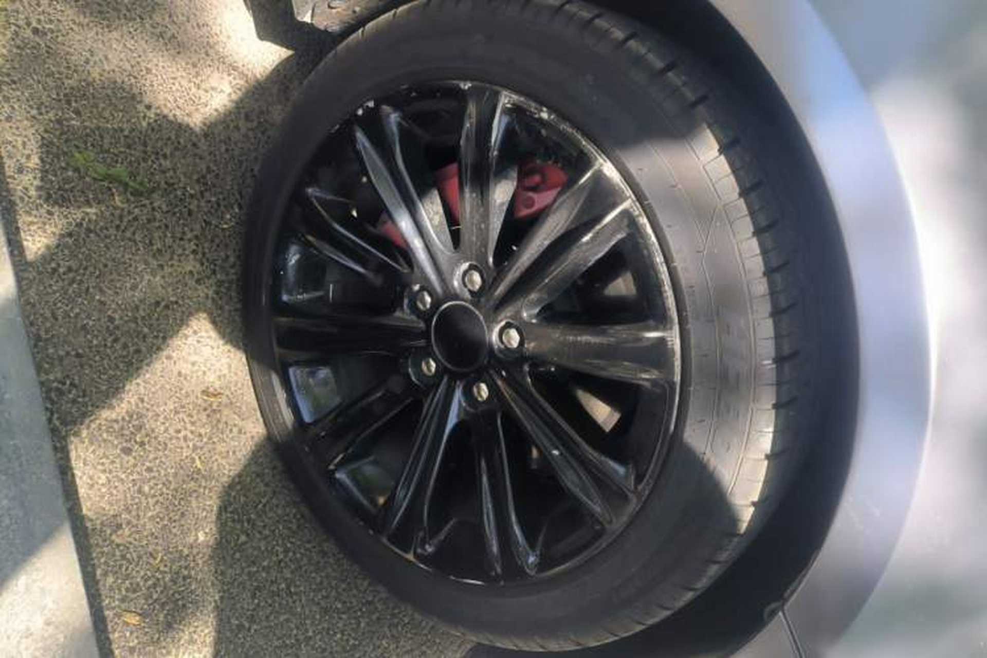 Used Cadillac ATS-L 2017 28T Tech Edition Right Front Wheel Hub