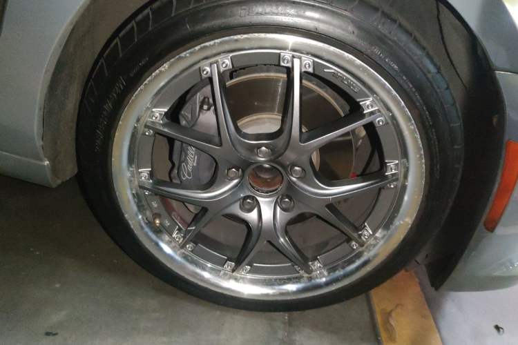 Used Cadillac ATS-L 2017 28T Fashion Edition Right Front Wheel Hub