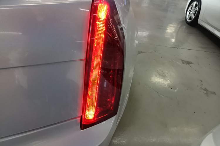 Used Cadillac ATS-L 2017 28T Tech Edition Right Rear Taillight