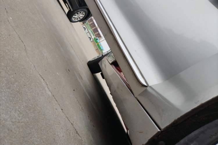 Used Cadillac ATS-L 2017 28T Fashion Edition Right Side Sill