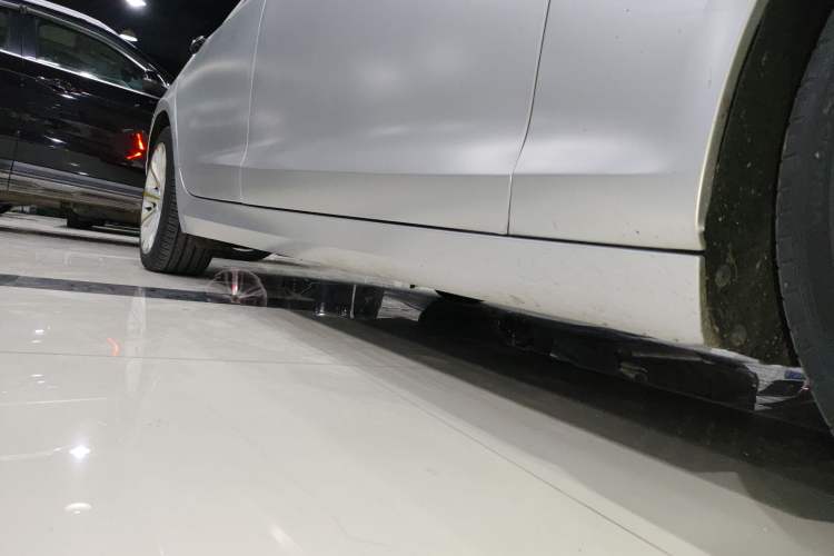 Used Cadillac ATS-L 2017 28T Tech Edition Right Side Sill