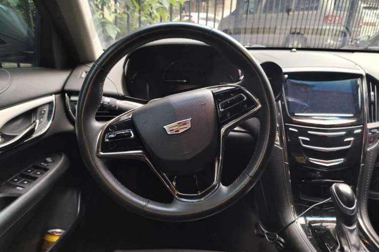 Used Cadillac ATS-L 2017 28T Fashion Edition Steering Wheel