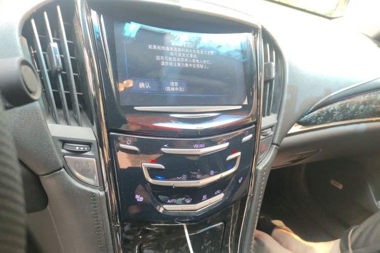 Used Cadillac ATS-L 2017 28T Tech Edition Audio And AC Panel