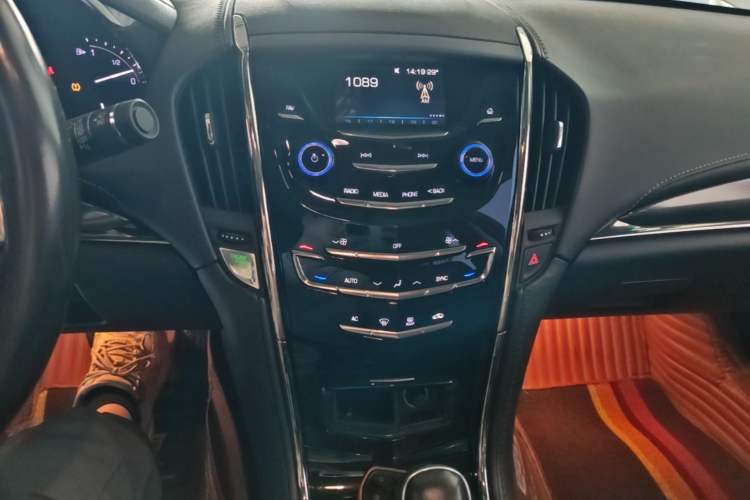 Used Cadillac ATS-L 2017 28T Tech Edition Audio And AC Panel