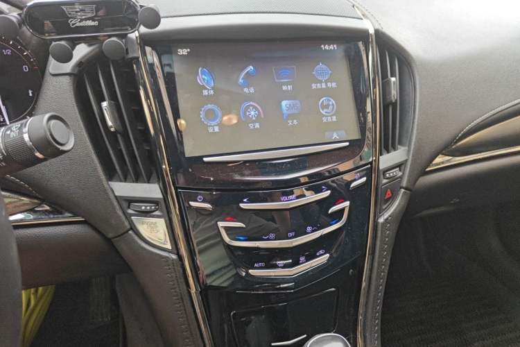 Used Cadillac ATS-L 2017 28T Tech Edition Audio And AC Panel