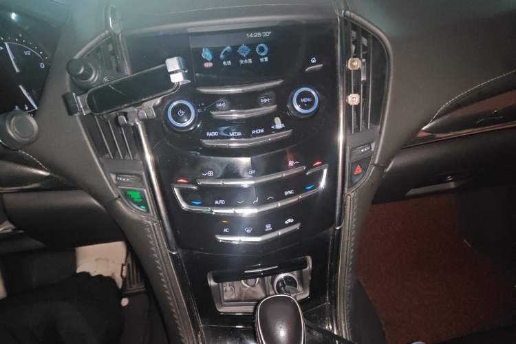 Used Cadillac ATS-L 2017 28T Tech Edition Audio And AC Panel