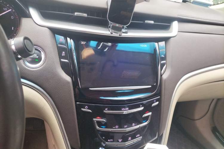 Used Cadillac ATS-L 2017 28T Tech Edition Audio And AC Panel