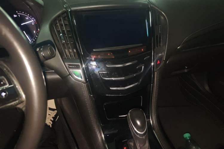 Used Cadillac ATS-L 2017 28T Tech Edition Audio And AC Panel