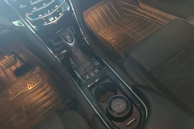 Used Cadillac ATS-L 2017 28T Tech Edition Audio And AC Panel