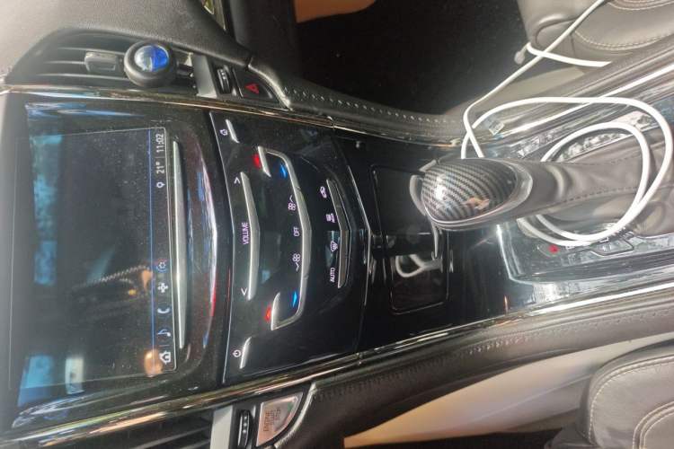 Used Cadillac ATS-L 2017 28T Fashion Edition Audio And AC Panel