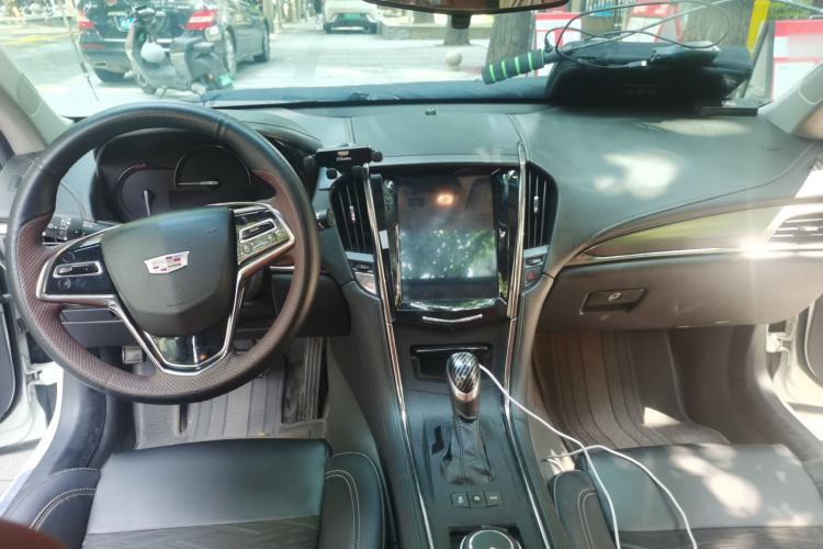 Used Cadillac ATS-L 2017 28T Tech Edition Center Console