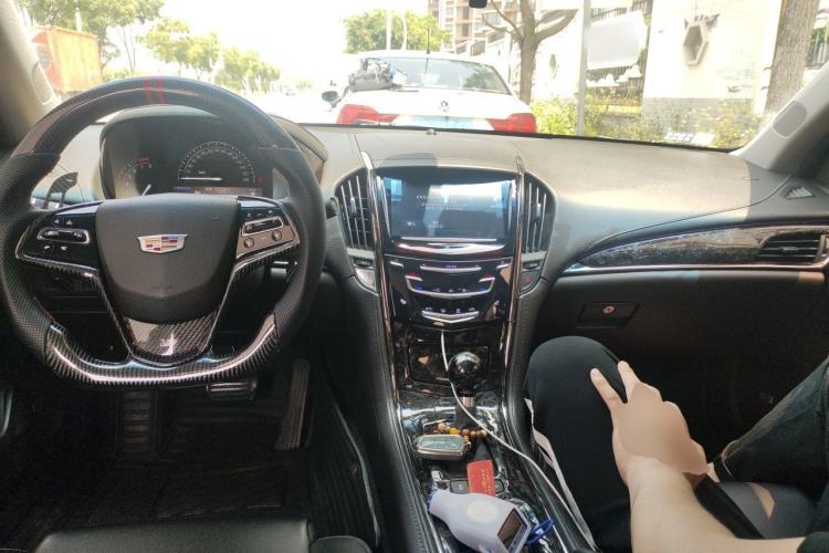 Used Cadillac ATS-L 2017 28T Tech Edition Center Console