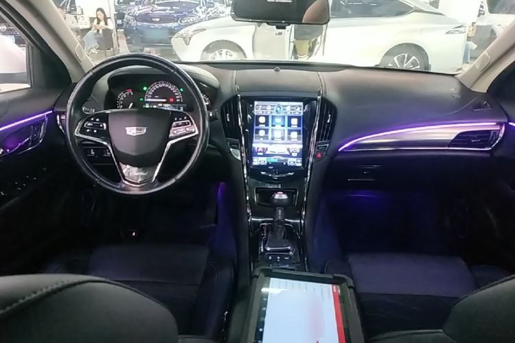 Used Cadillac ATS-L 2017 28T Tech Edition Center Console