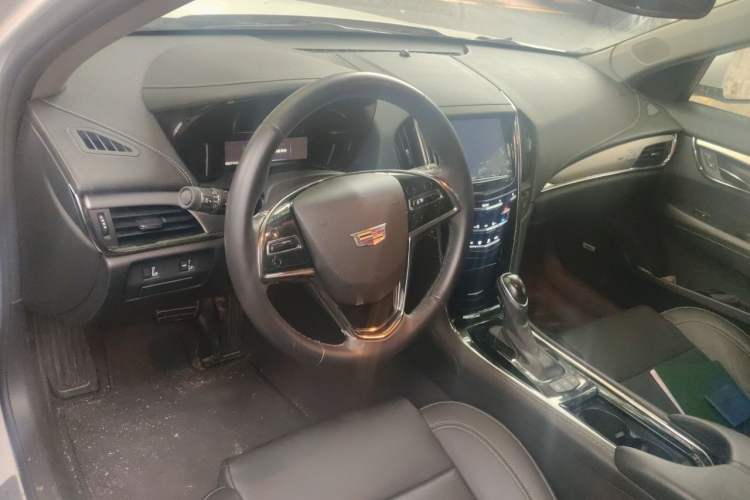 Used Cadillac ATS-L 2017 28T Fashion Edition Center Console