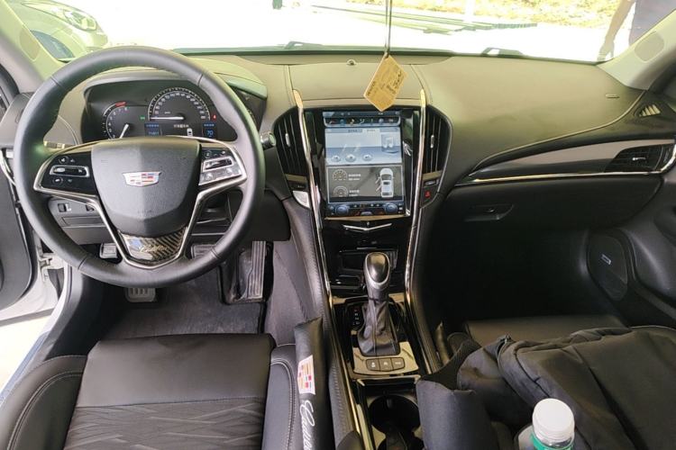 Used Cadillac ATS-L 2017 28T Tech Edition Center Console