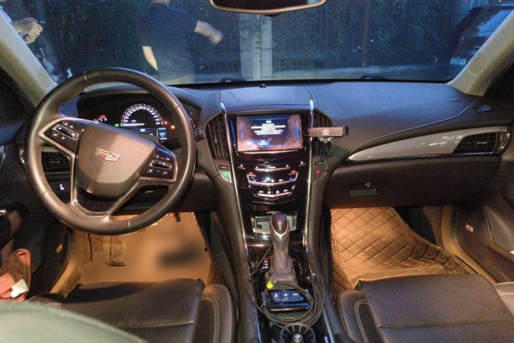 Used Cadillac ATS-L 2017 28T Fashion Edition Center Console