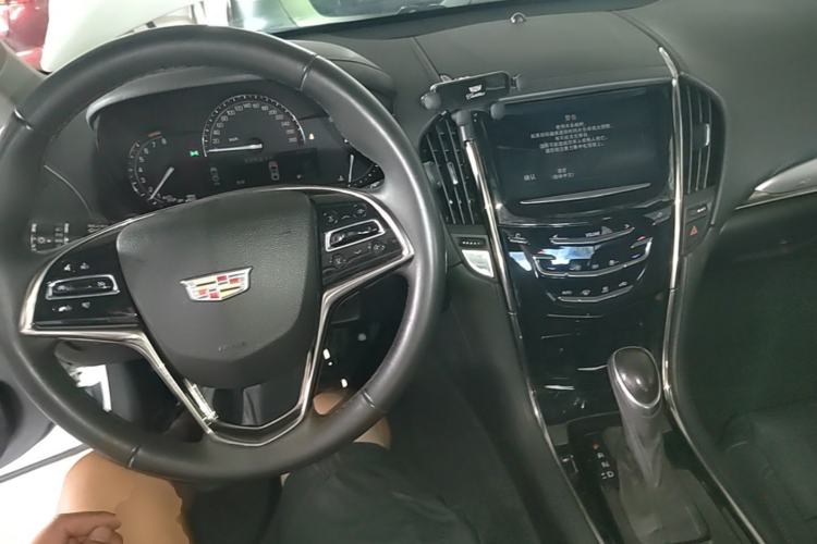 Used Cadillac ATS-L 2017 28T Fashion Edition Center Console