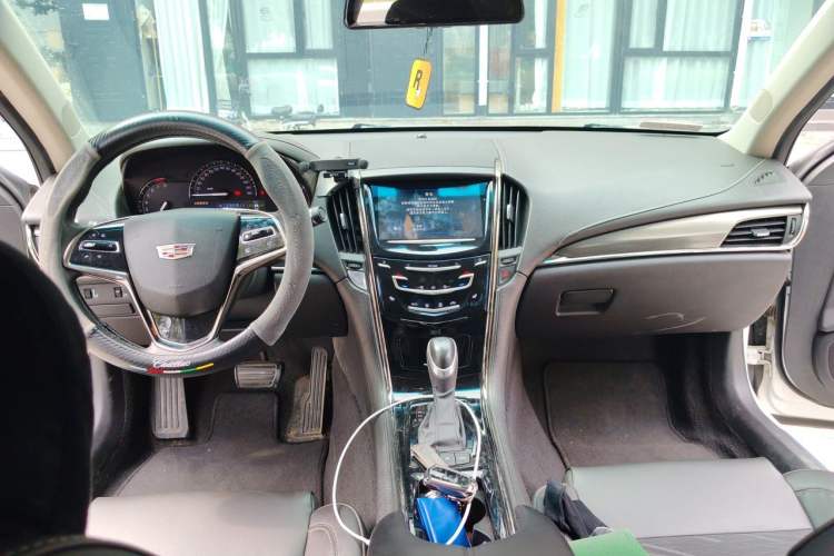 Used Cadillac ATS-L 2017 28T Tech Edition Center Console