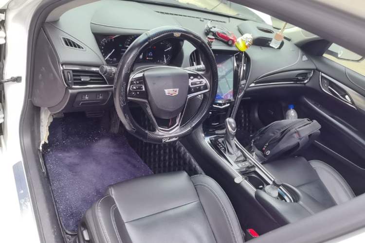 Used Cadillac ATS-L 2017 28T Tech Edition Center Console