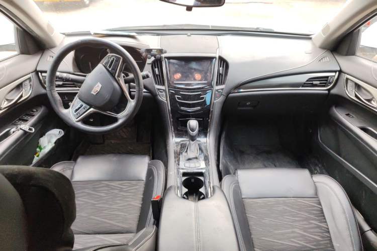 Used Cadillac ATS-L 2017 28T Elite Model Center Console