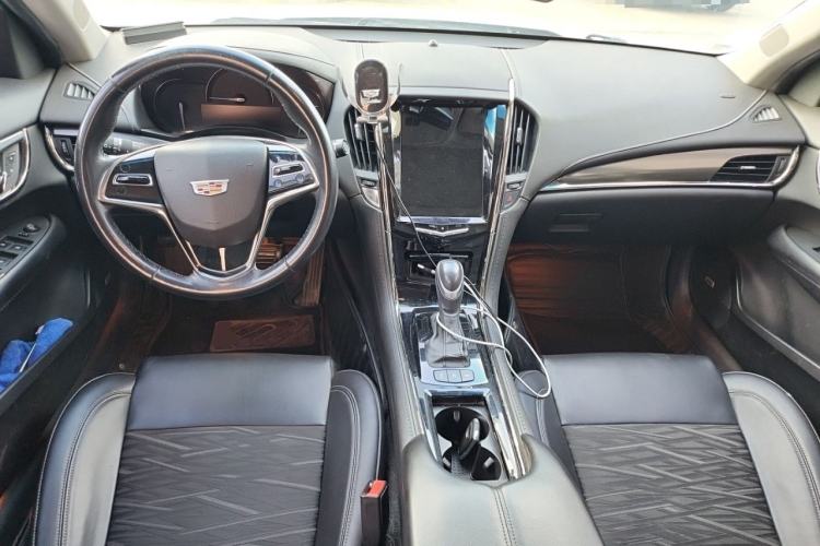 Used Cadillac ATS-L 2017 28T Tech Edition Center Console