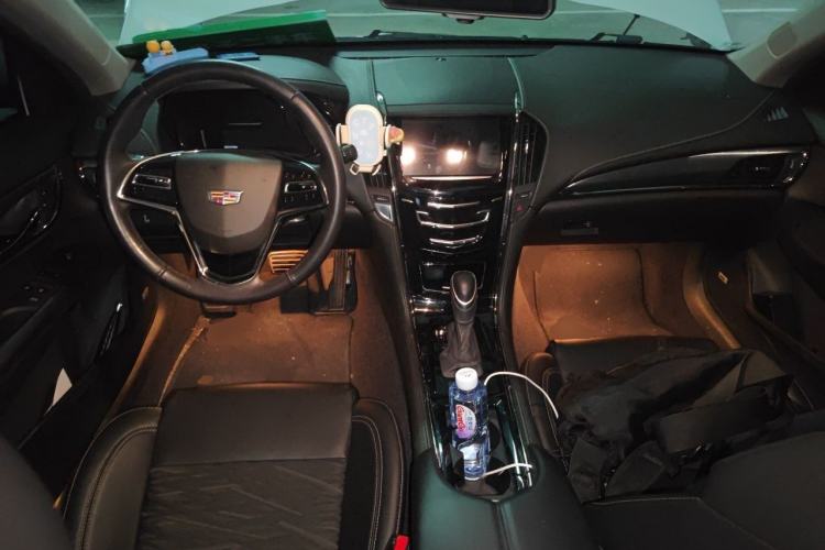 Used Cadillac ATS-L 2017 28T Tech Edition Center Console