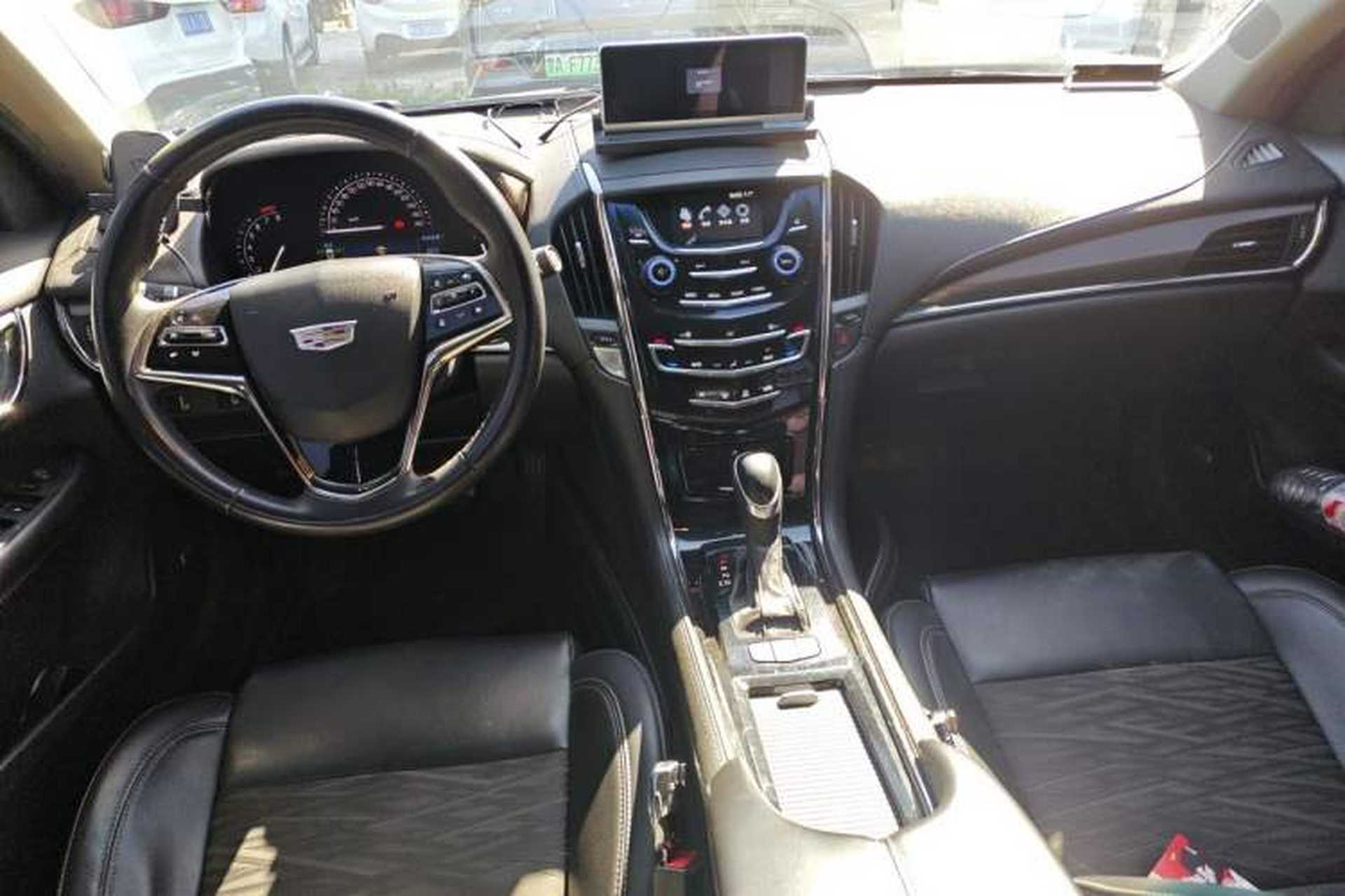 Used Cadillac ATS-L 2017 28T Tech Edition Center Console