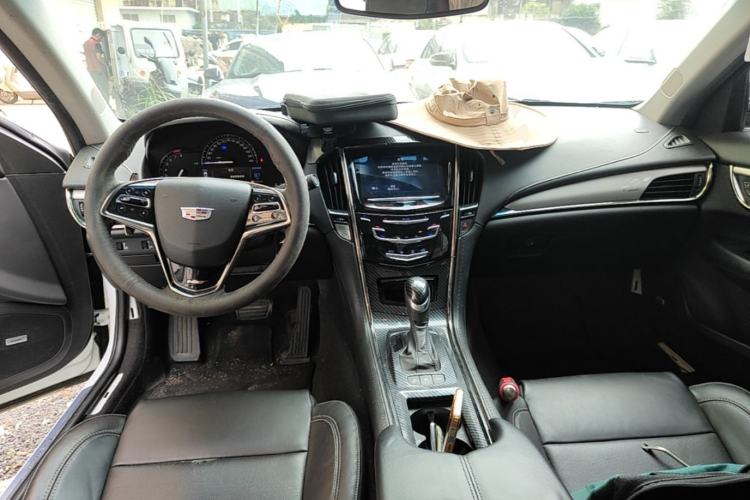 Used Cadillac ATS-L 2017 28T Fashion Edition Center Console