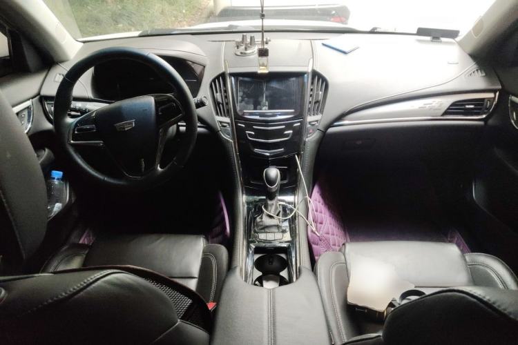 Used Cadillac ATS-L 2017 28T Fashion Edition Center Console