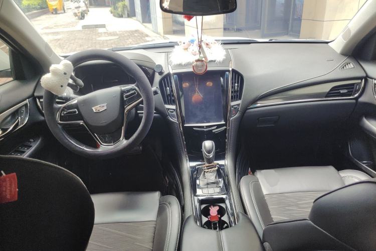 Used Cadillac ATS-L 2017 28T Tech Edition Center Console