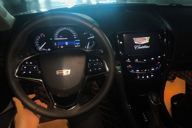 Used Cadillac ATS-L 2017 28T Tech Edition Center Console