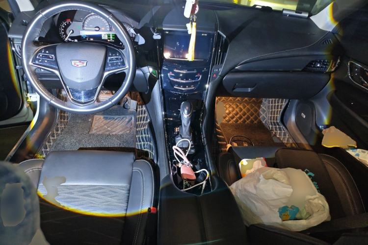 Used Cadillac ATS-L 2017 28T Tech Edition Center Console