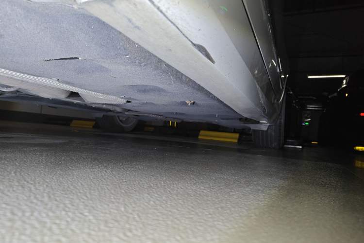 Used Cadillac ATS-L 2017 28T Fashion Edition Chassis Front Left