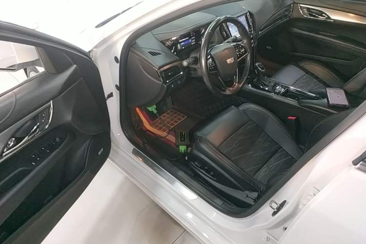 Used Cadillac ATS-L 2017 28T Tech Edition Driver Seat