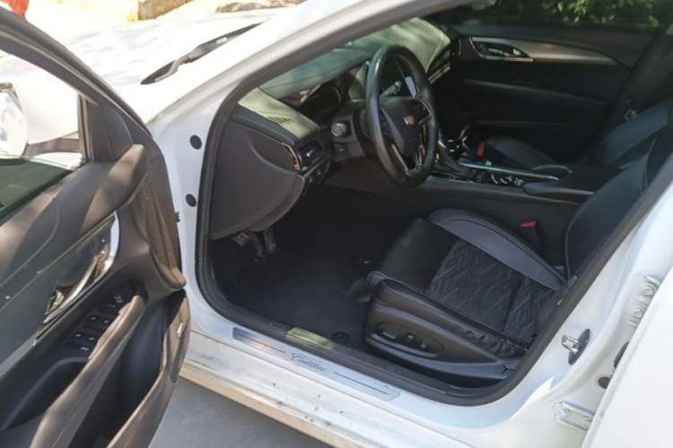 Used Cadillac ATS-L 2017 28T Tech Edition Driver Seat
