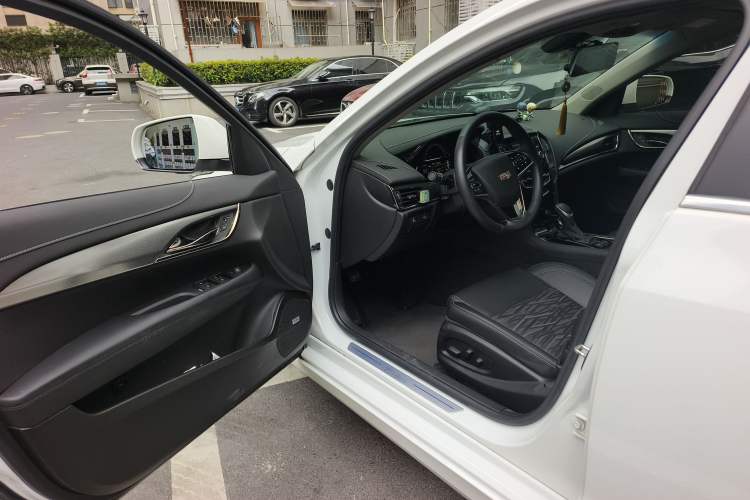 Used Cadillac ATS-L 2017 28T Tech Edition Driver Seat