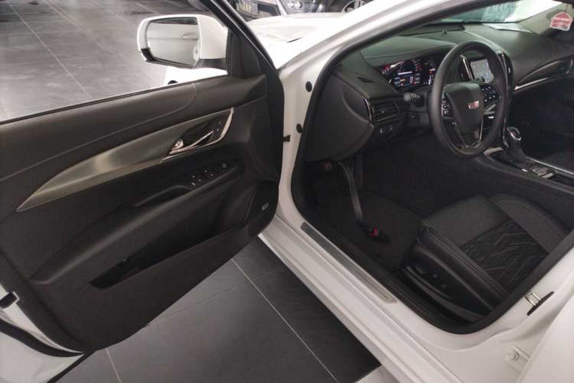 Used Cadillac ATS-L 2017 28T Tech Edition Driver Seat