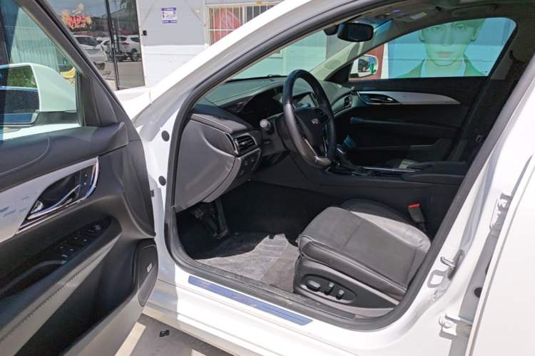 Used Cadillac ATS-L 2017 28T Fashion Edition Driver Seat