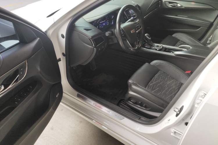 Used Cadillac ATS-L 2017 28T Tech Edition Driver Seat