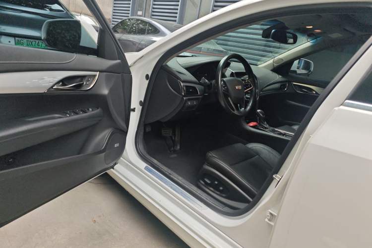 Used Cadillac ATS-L 2017 28T Fashion Edition Driver Seat